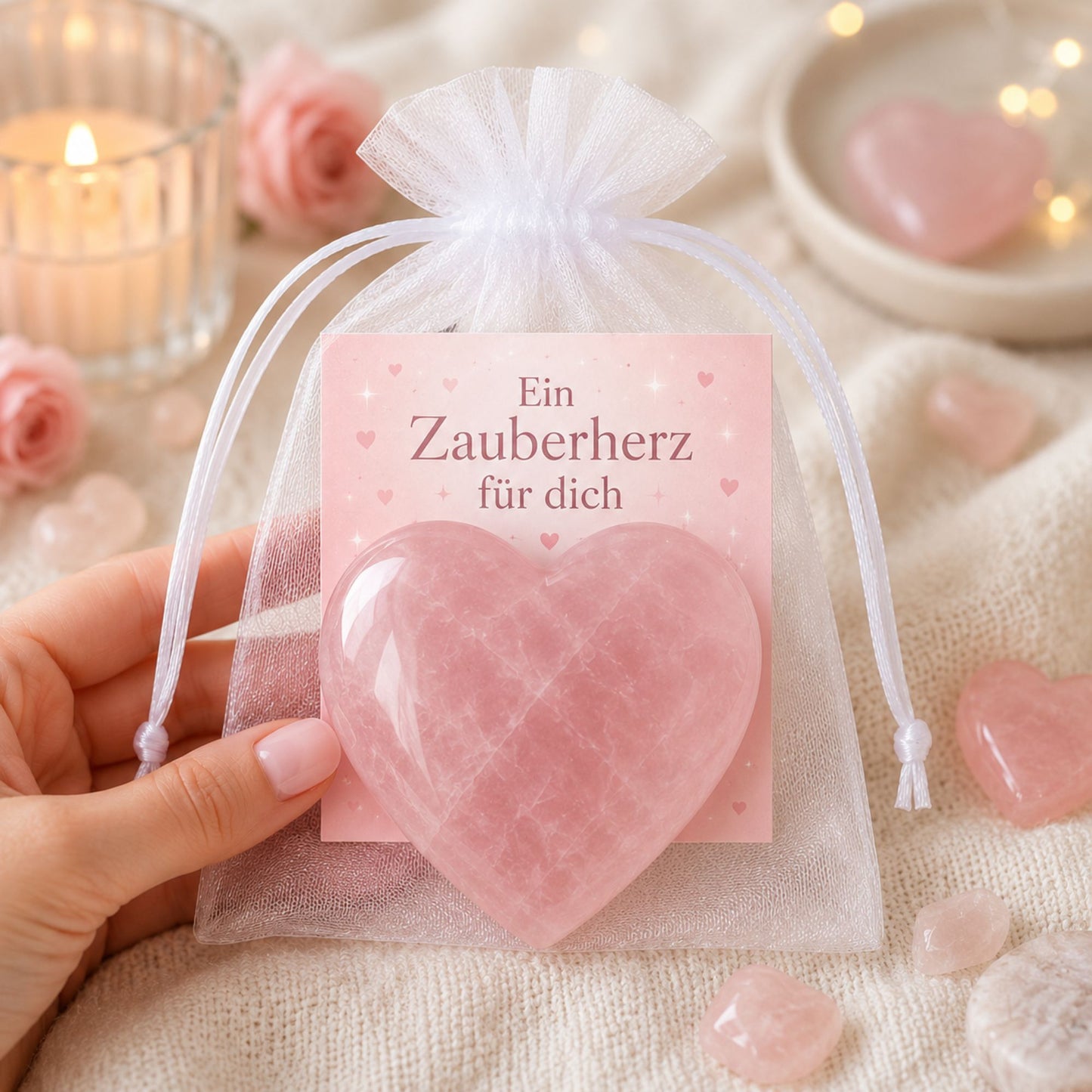 Herzstein Rosenquarz zur Einschulung – Glücksstein mit Karte im Organzasäckchen